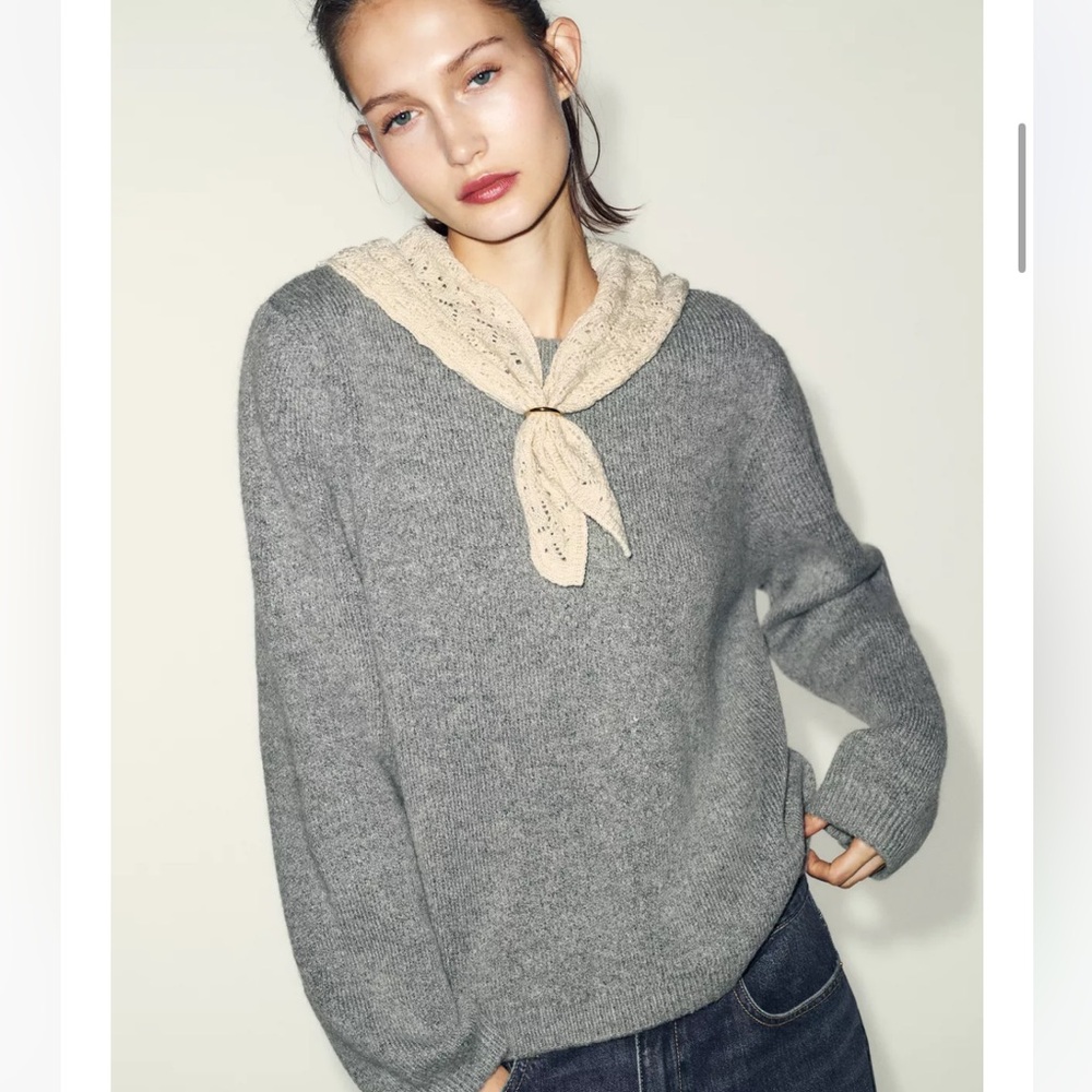 Zara NWT gray jumper sweater with contrast handkerchief 6236/115